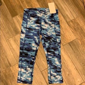 Speed Up Crop Lululemon size 8 NWT